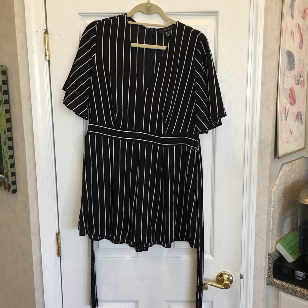 Black and white shorts jumper